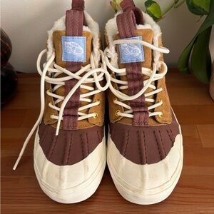 Van MTE sk8 Hi waterproof snow boot sneakers